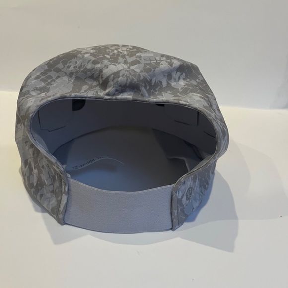 Lululemon Fast And Free Running‎ Lightweight Hat Snake Camo - Picture 5 of 9